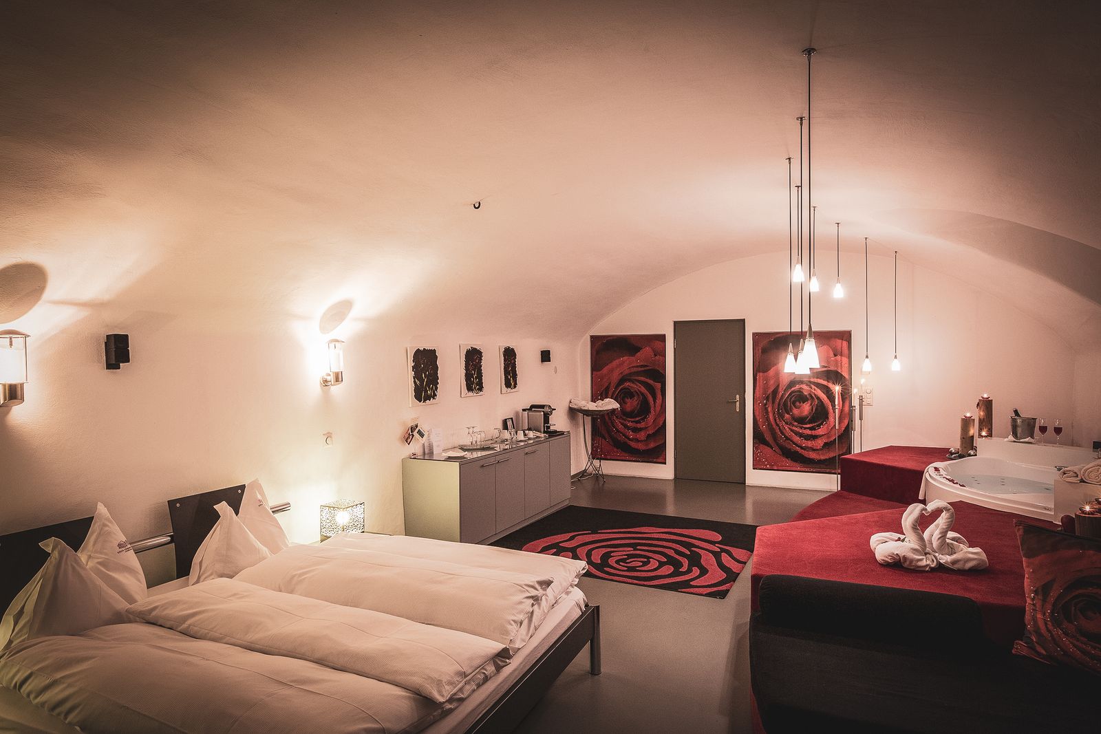Rosen Suite 3